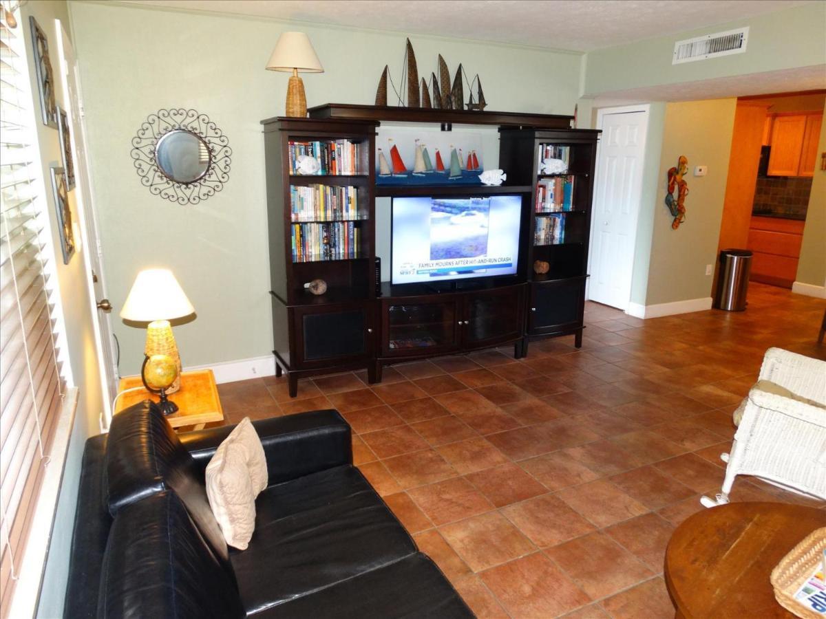 Quiet Vista Del Mar 2 Bedroom Condo Beachfront Property Cocoa Beach Zewnętrze zdjęcie